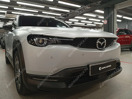 Mazda Elektro оклейка в матовую плёнку